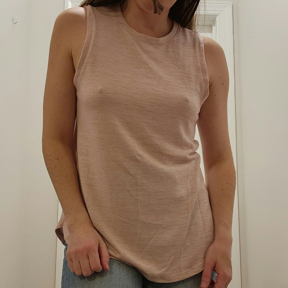 Women’s Sleeveless Heathered Pink Tank Top